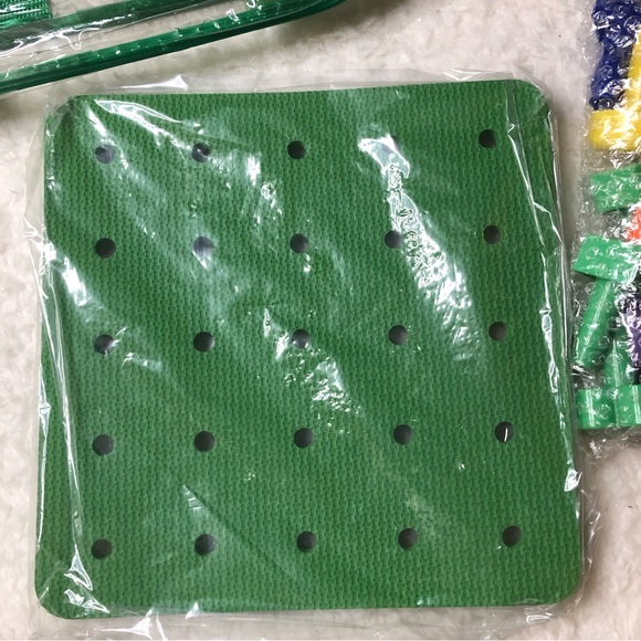 New Kids Korner Lacing & Pegboard Learning Kit With Backpack - Picture 7 of 11